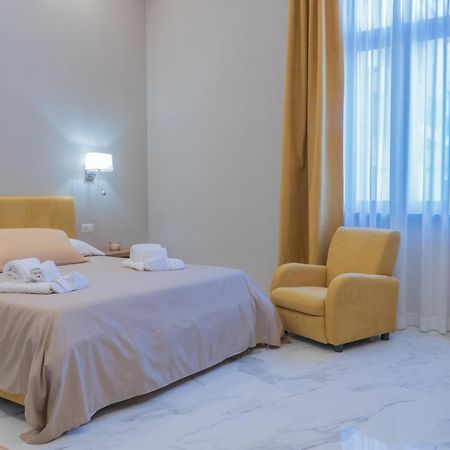 Le Suite Crotone Exteriör bild