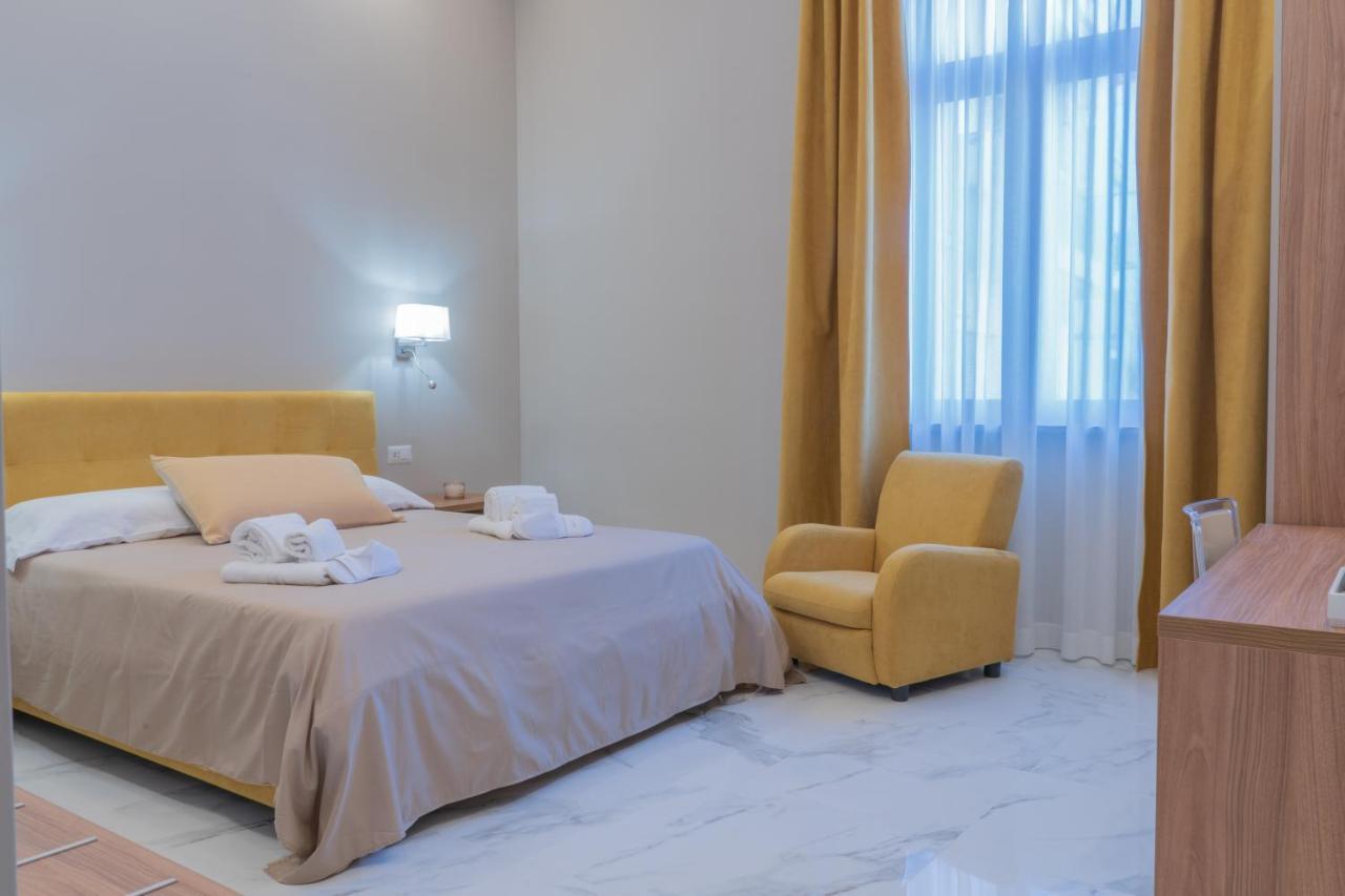 Le Suite Crotone Exteriör bild